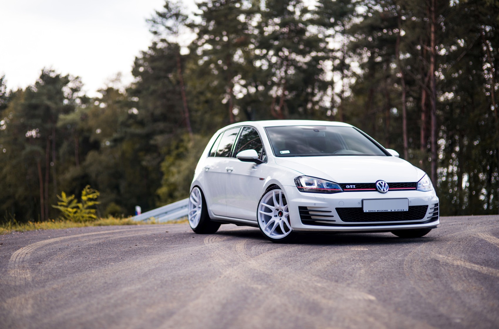 Volkswagen Golf / R / GTI