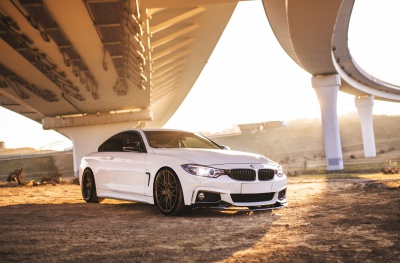 BMW 4 Series / M4