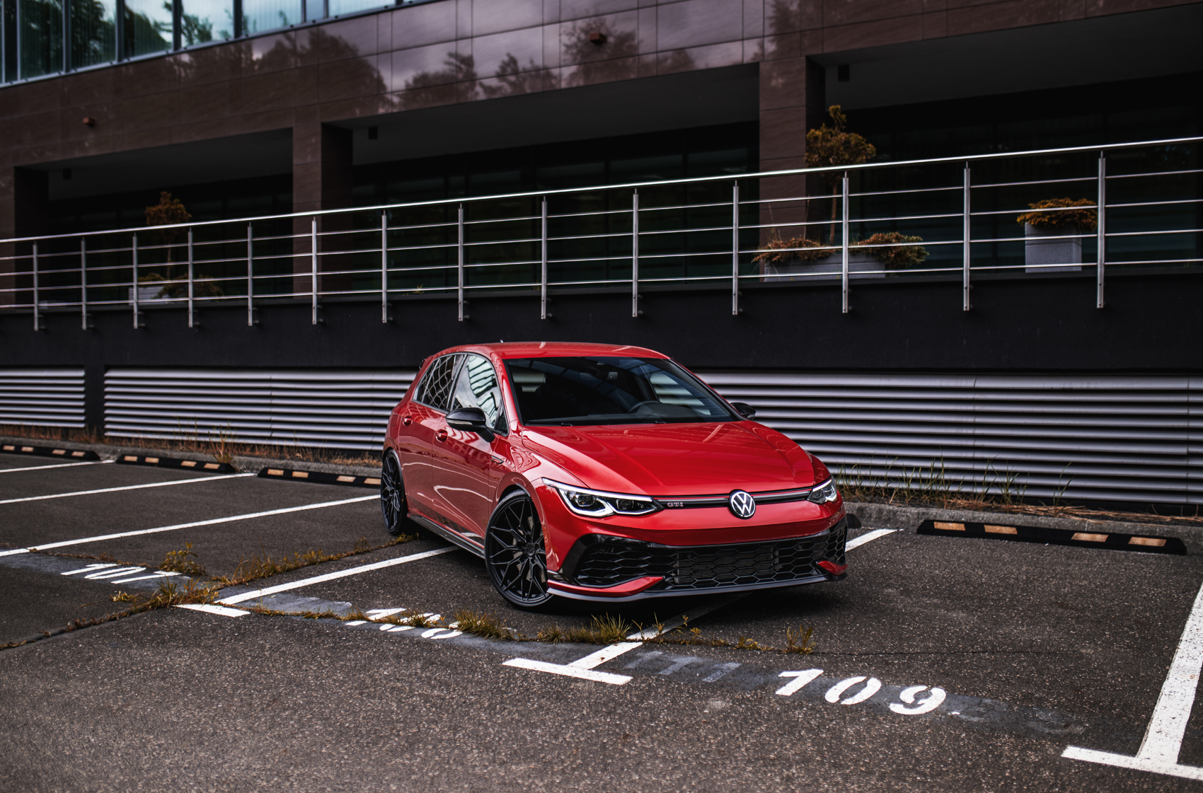 japan-racing-jr46-2489-01