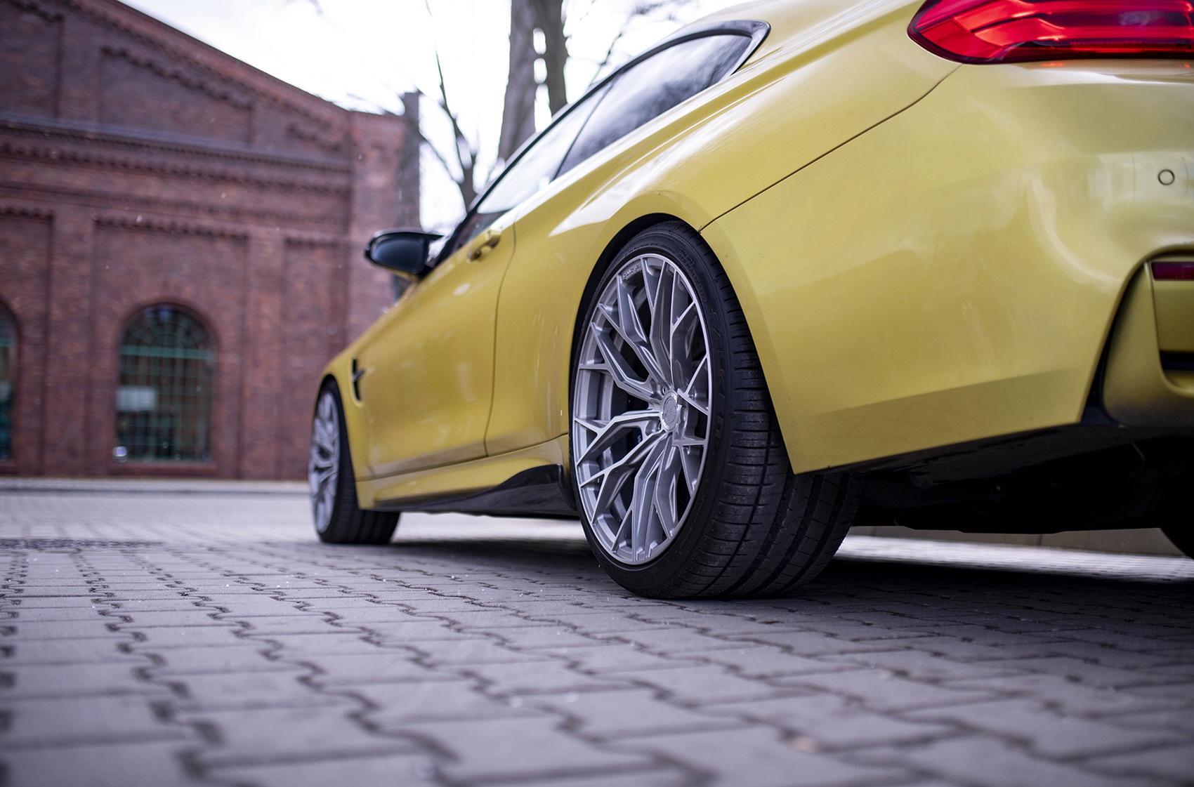 BMW 4 Series / M4
