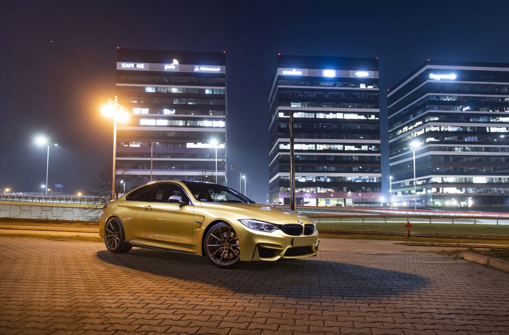 BMW 4 Series / M4