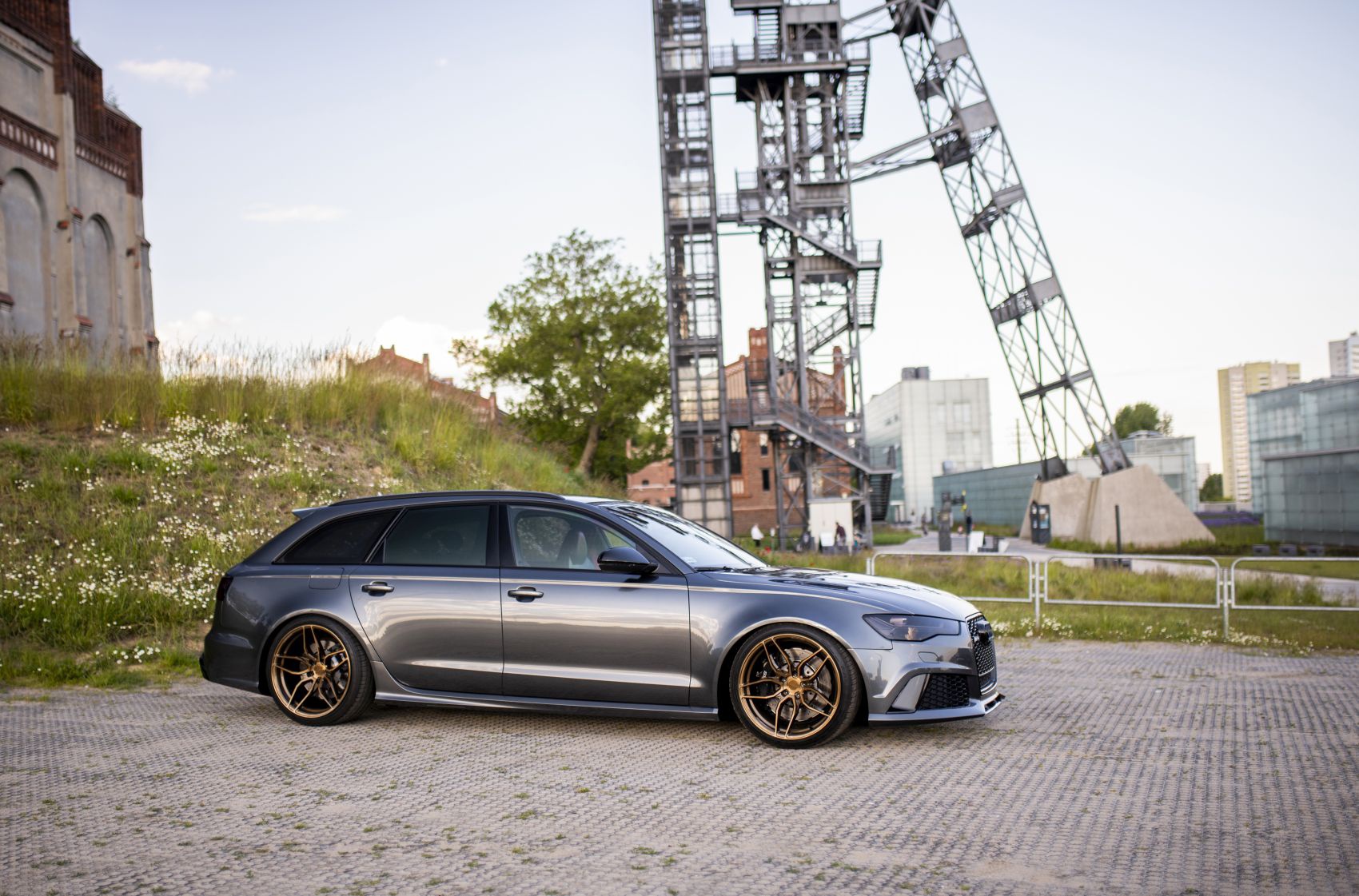 Audi A6 / S6 / RS6