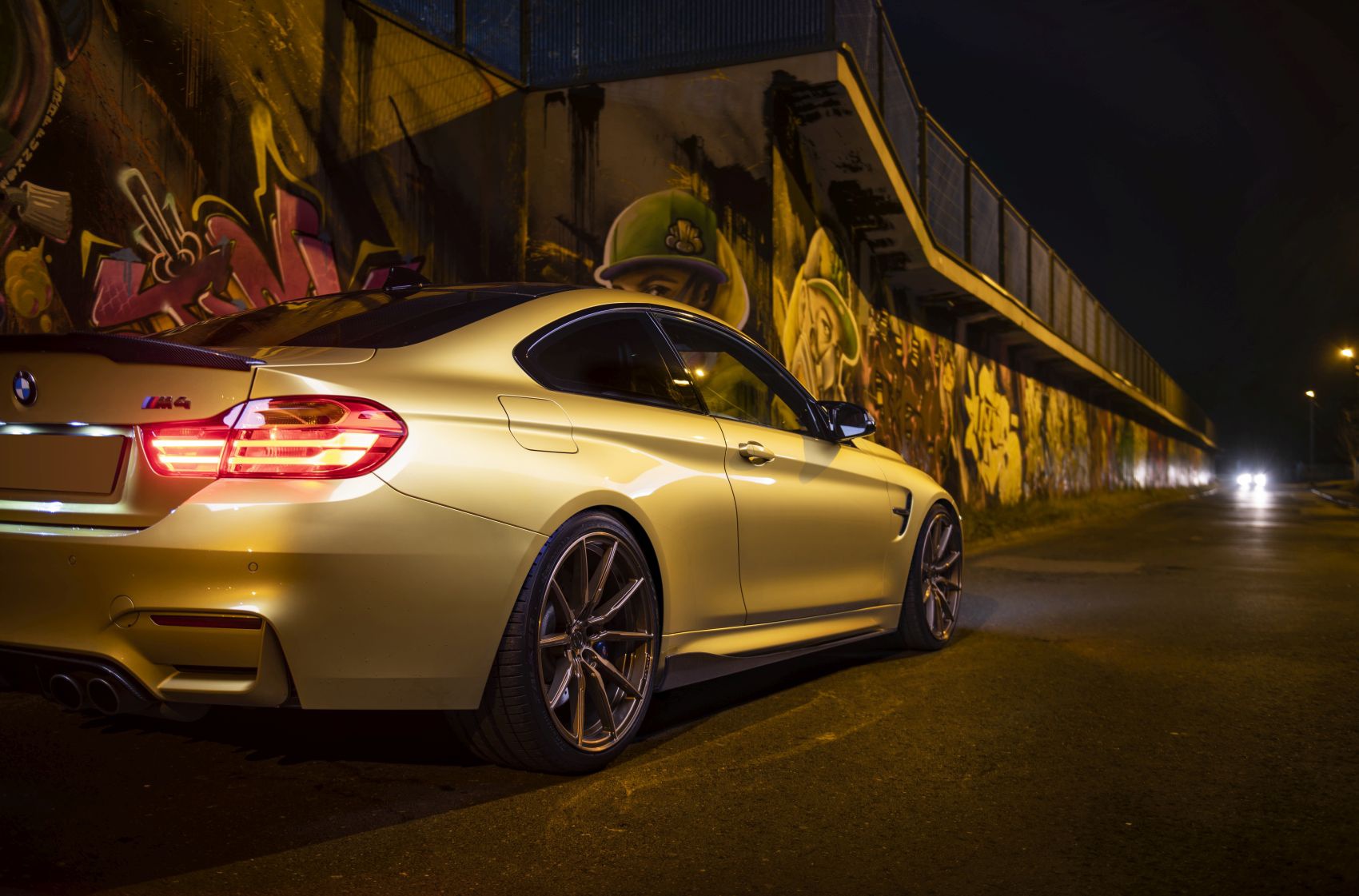 BMW 4 Series / M4