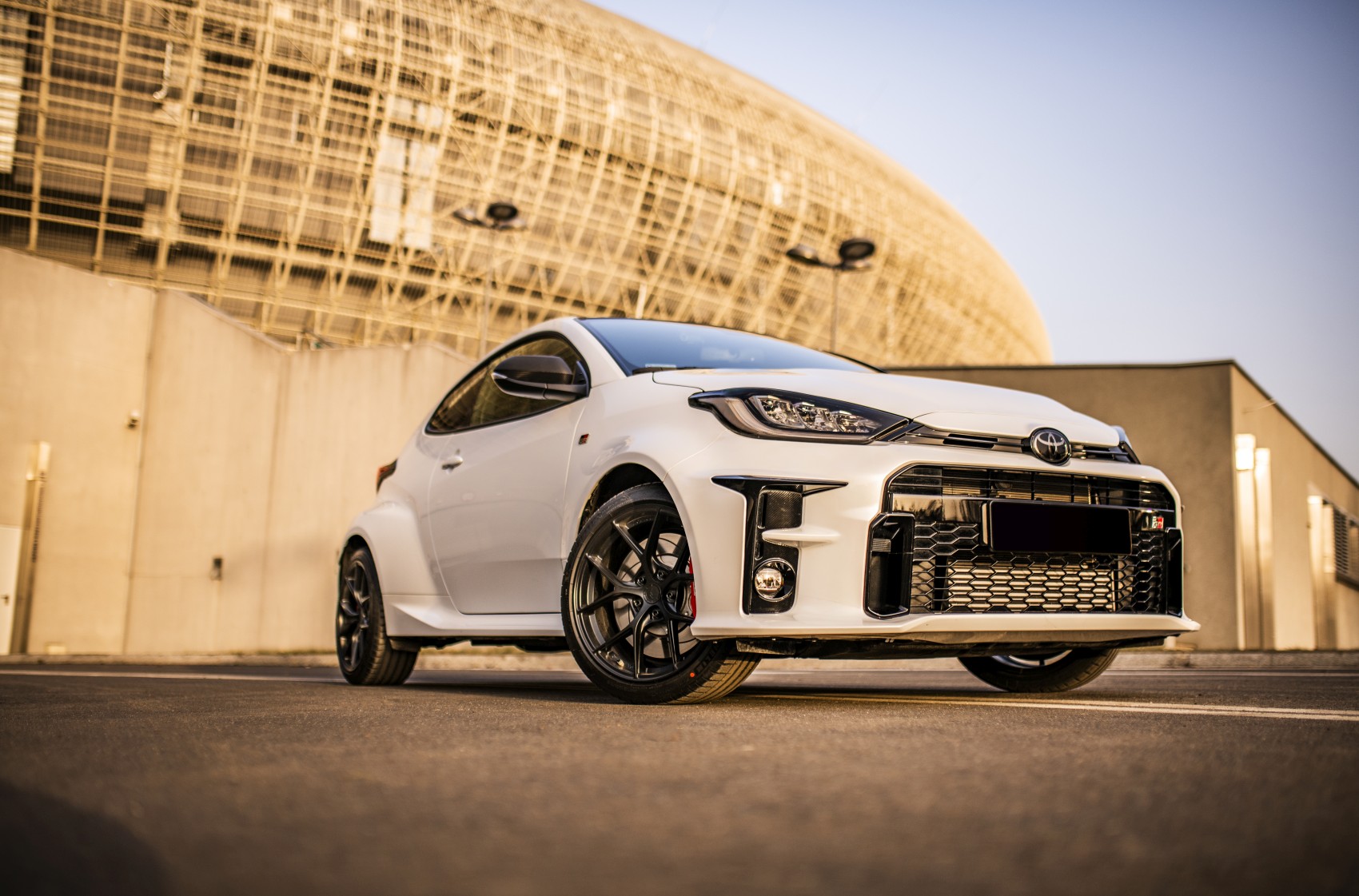 japan-racing-sl01-1137-01