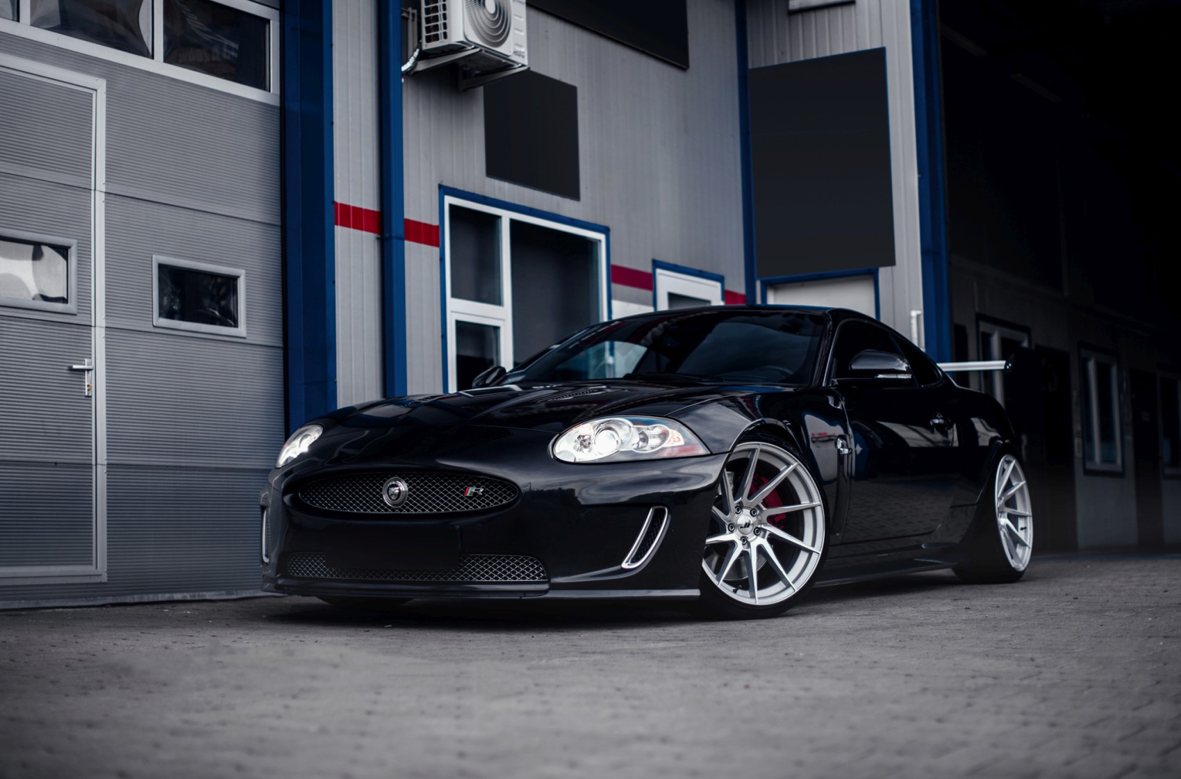 Jaguar XKR-S