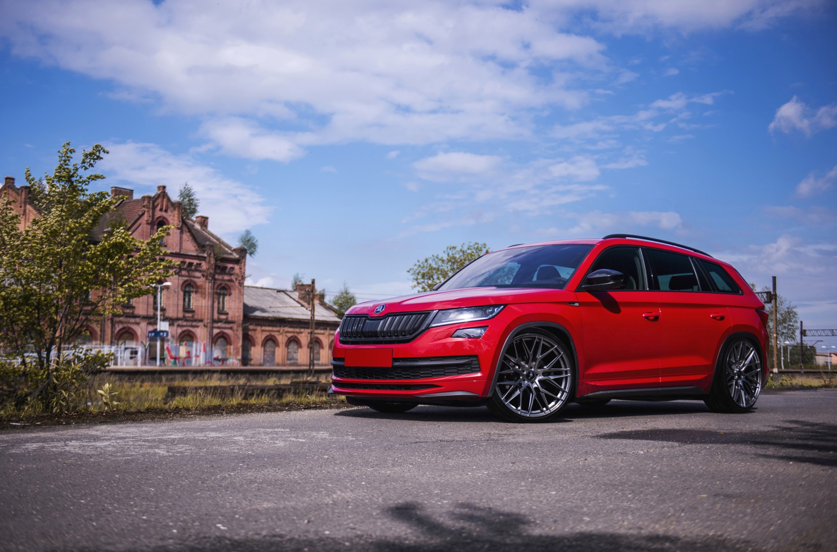 japan-racing-jr28-657-01