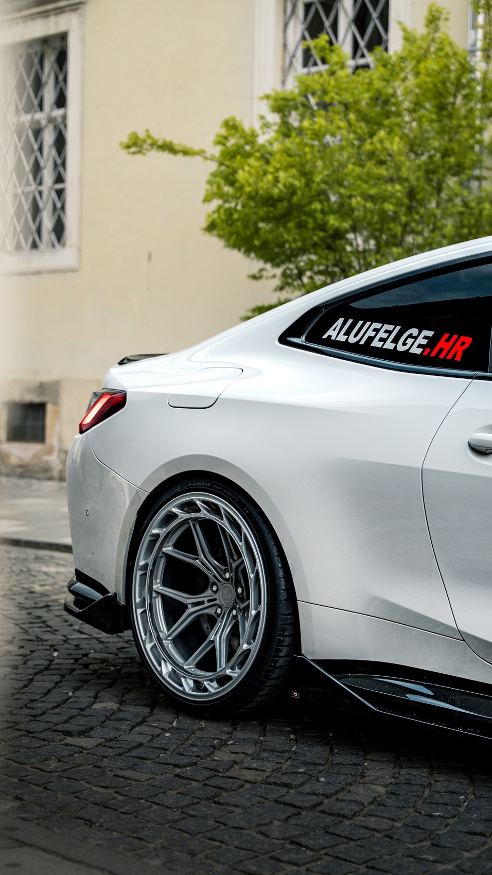 BMW 4 Series / M4