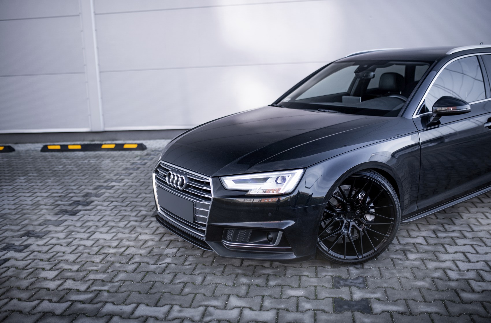 Audi A4 / S4 / RS4