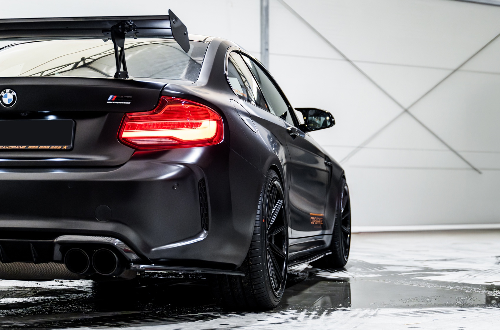 BMW 2 series / M2