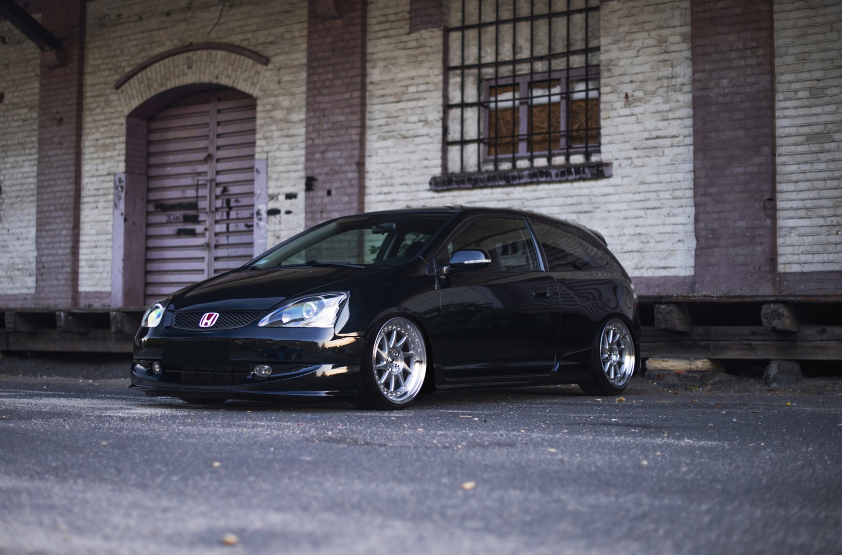 japan-racing-jr26-860-01