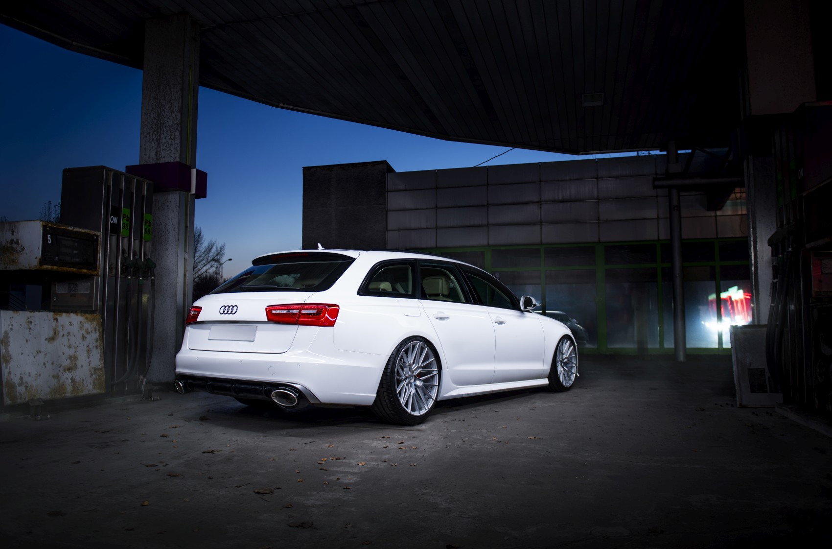 Audi A6 / S6 / RS6