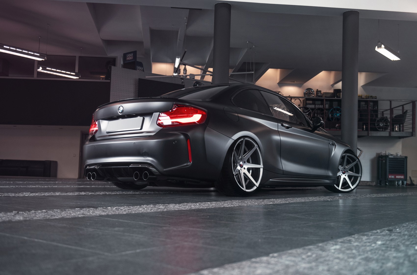 BMW 2 Series / M2
