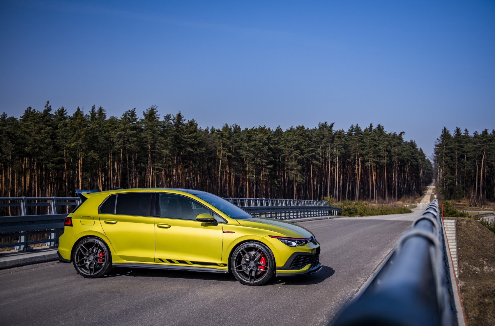 Volkswagen Golf / R / GTI