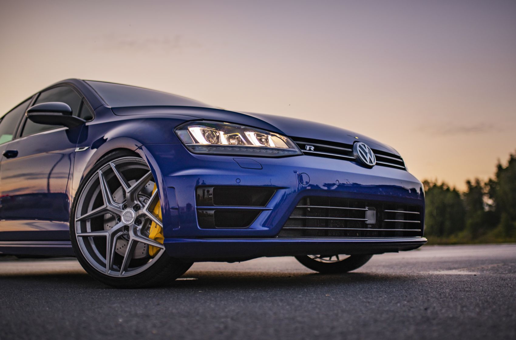 Volkswagen Golf / R / GTI