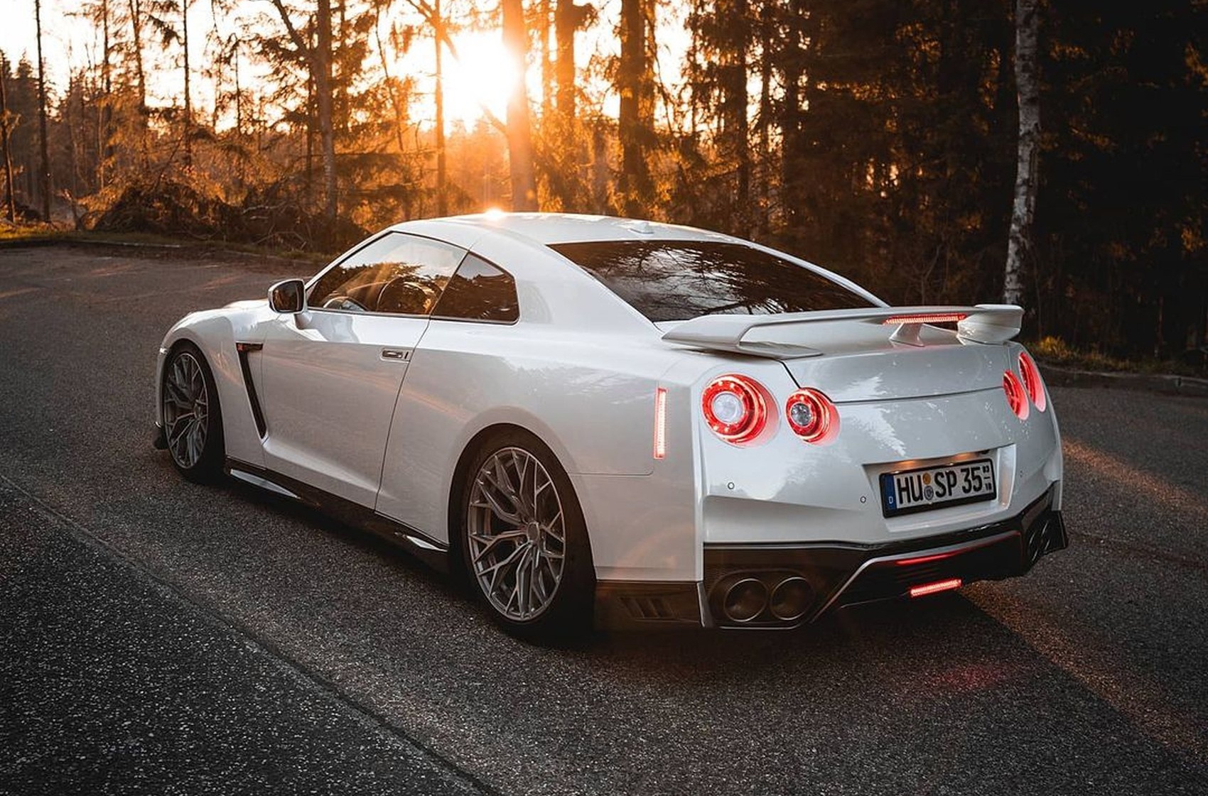 Nissan GTR