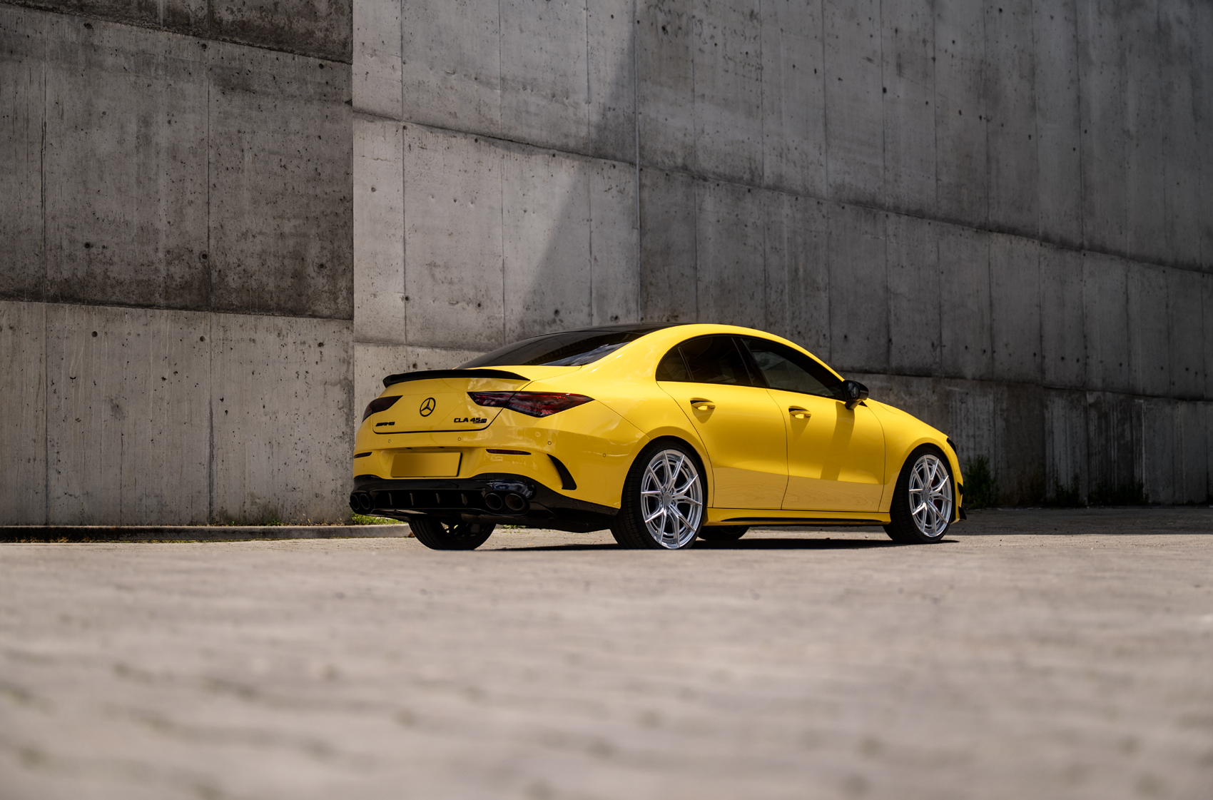 Mercedes CLA45 AMG