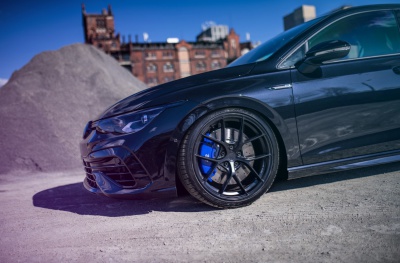 Volkswagen Golf / R / GTi