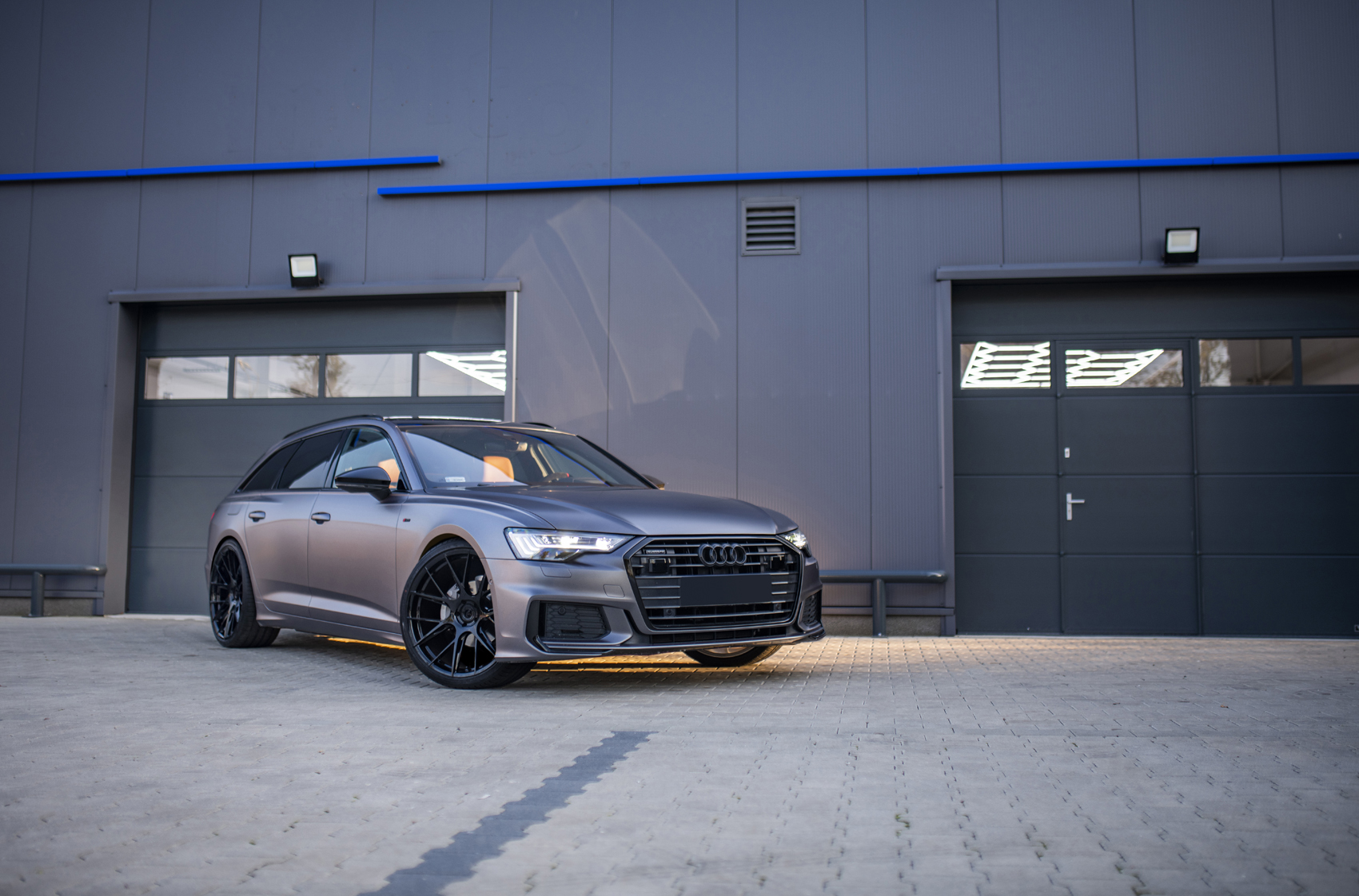 japan-racing-jr42-1345-01