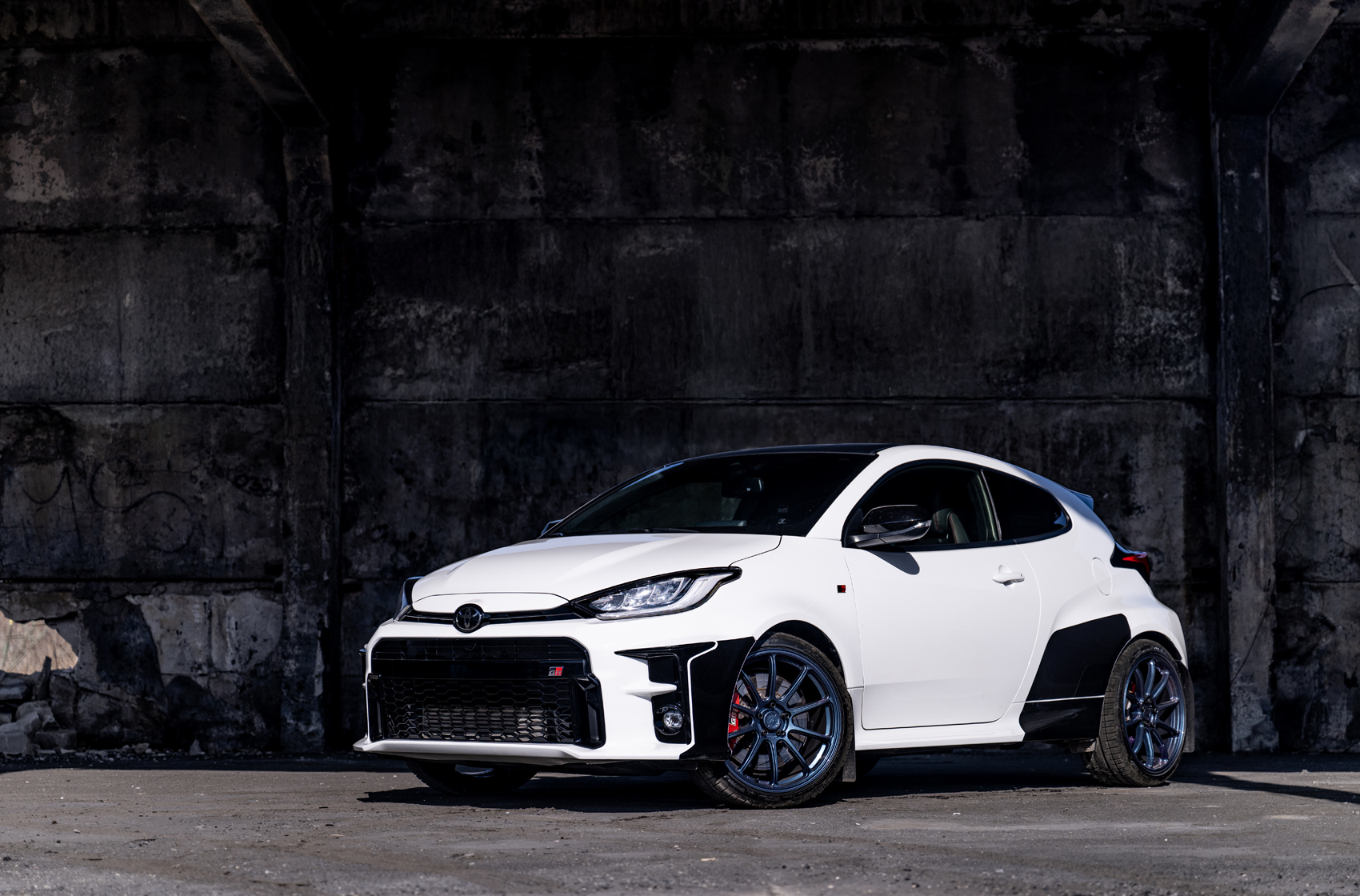 japan-racing-sl04-2436-01