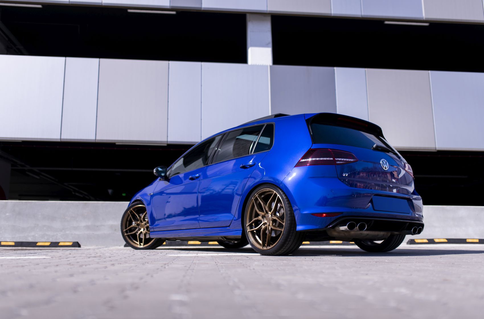 Volkswagen Golf / R / GTI
