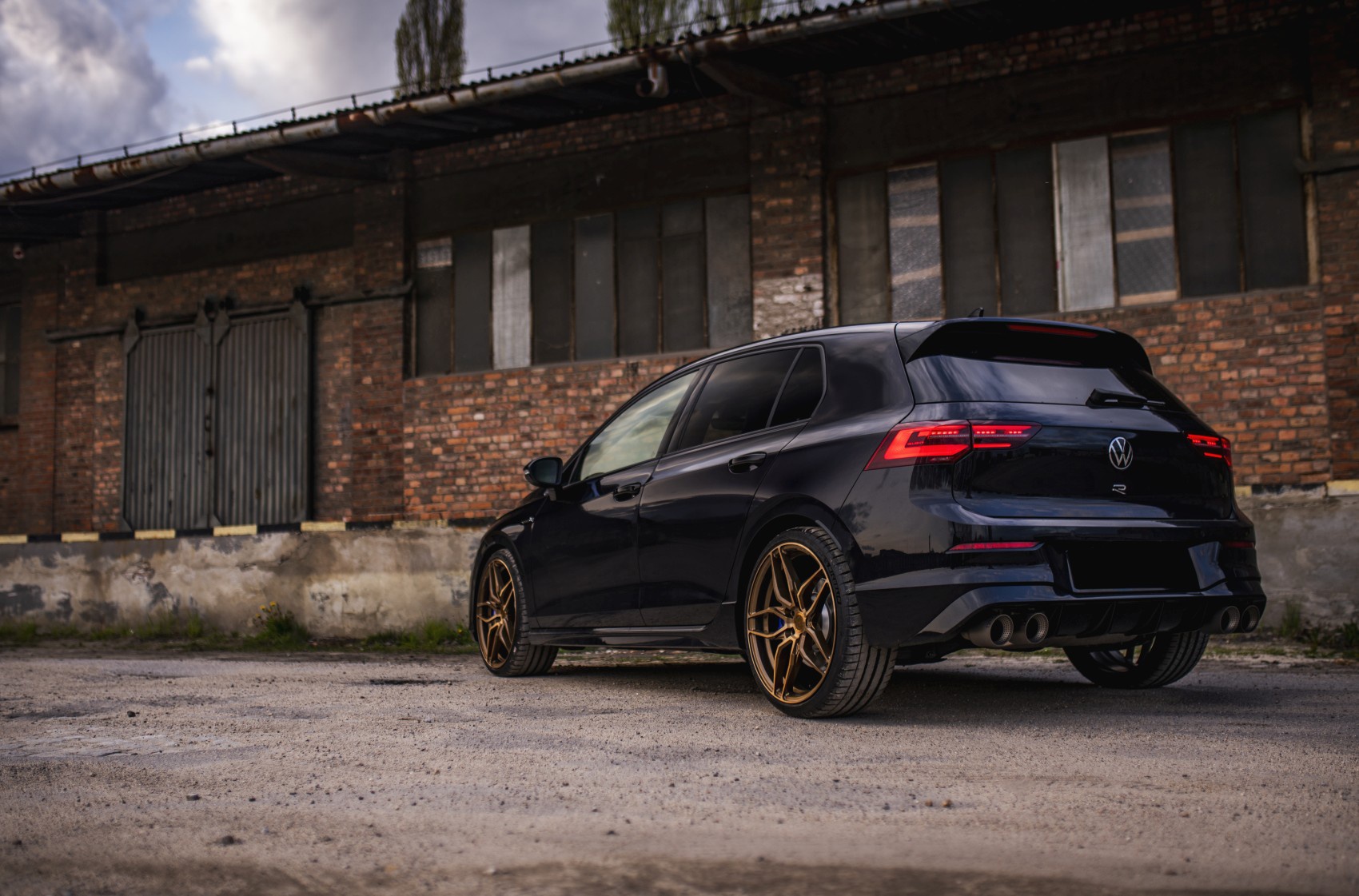 Volkswagen Golf / R / GTI