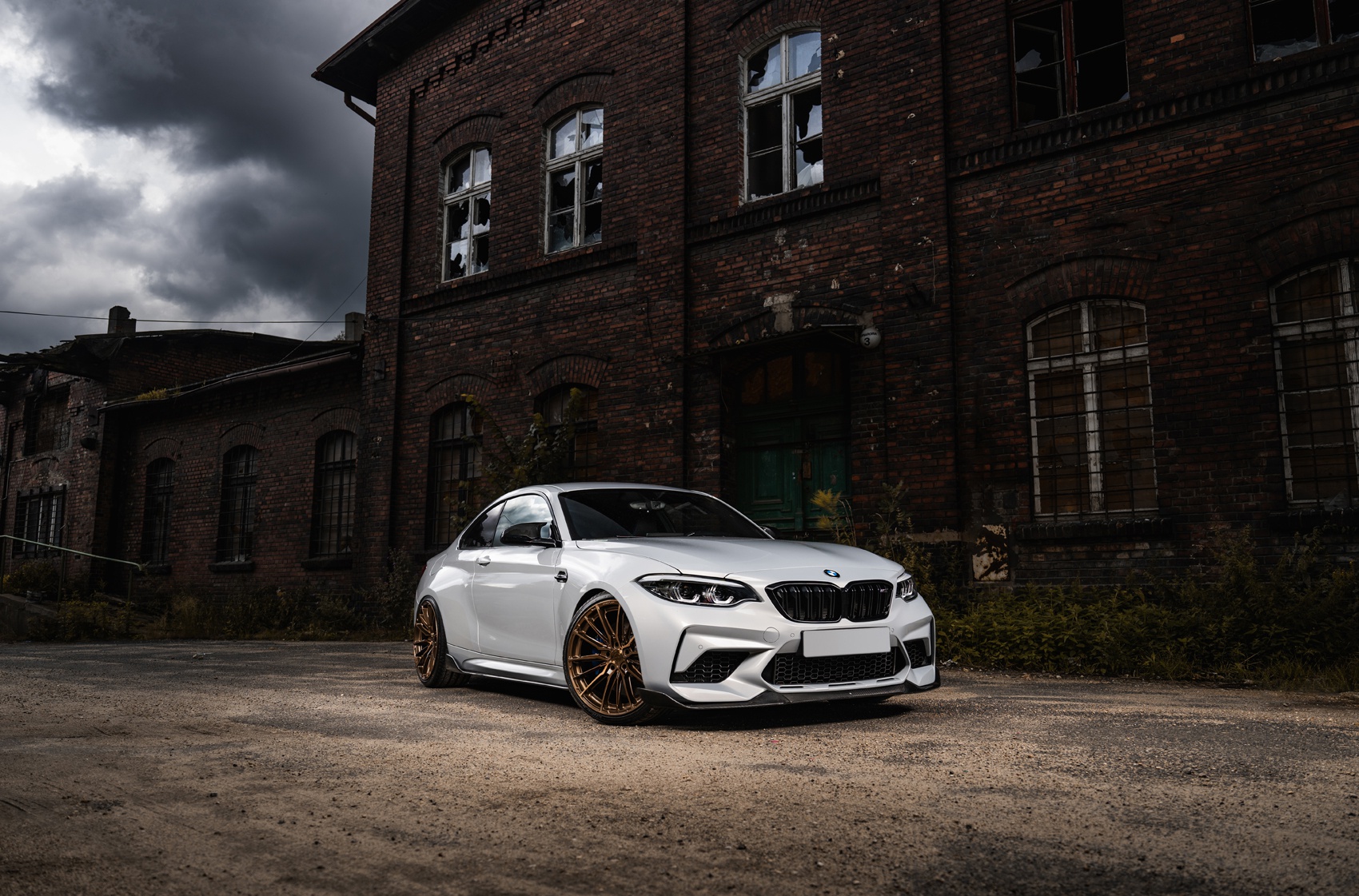 BMW 2 series / M2