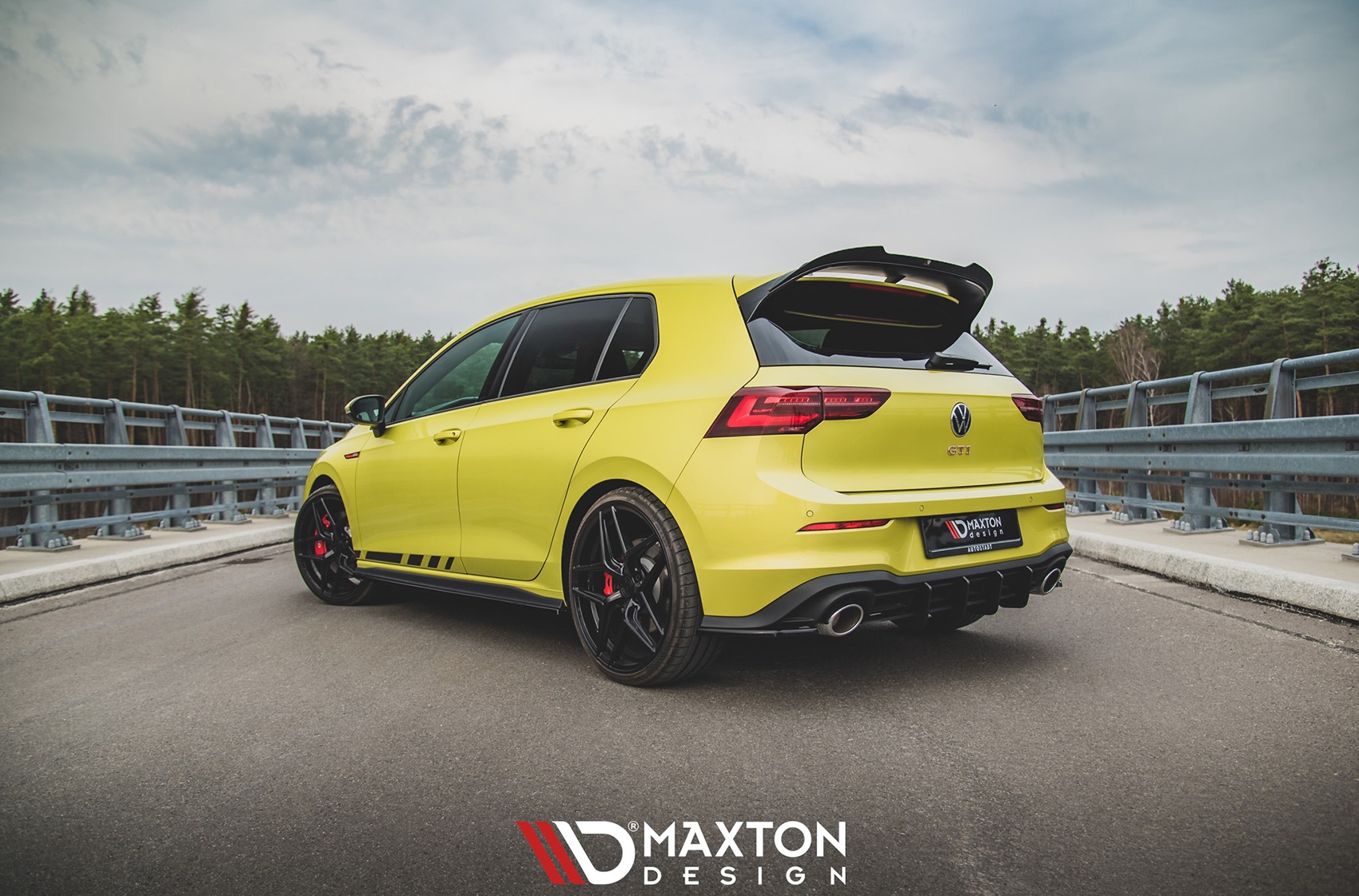 Volkswagen Golf / R / GTI