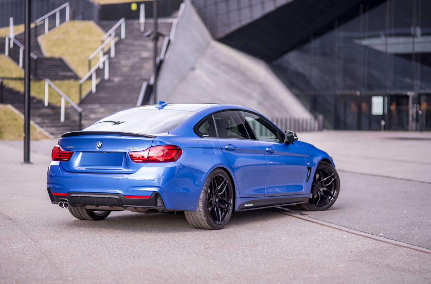 BMW 4 Series / M4