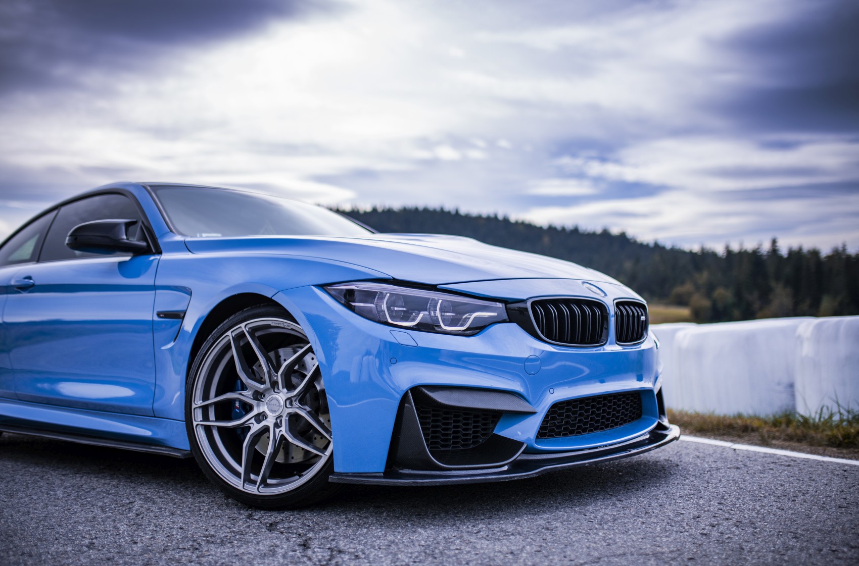 BMW 4 Series / M4
