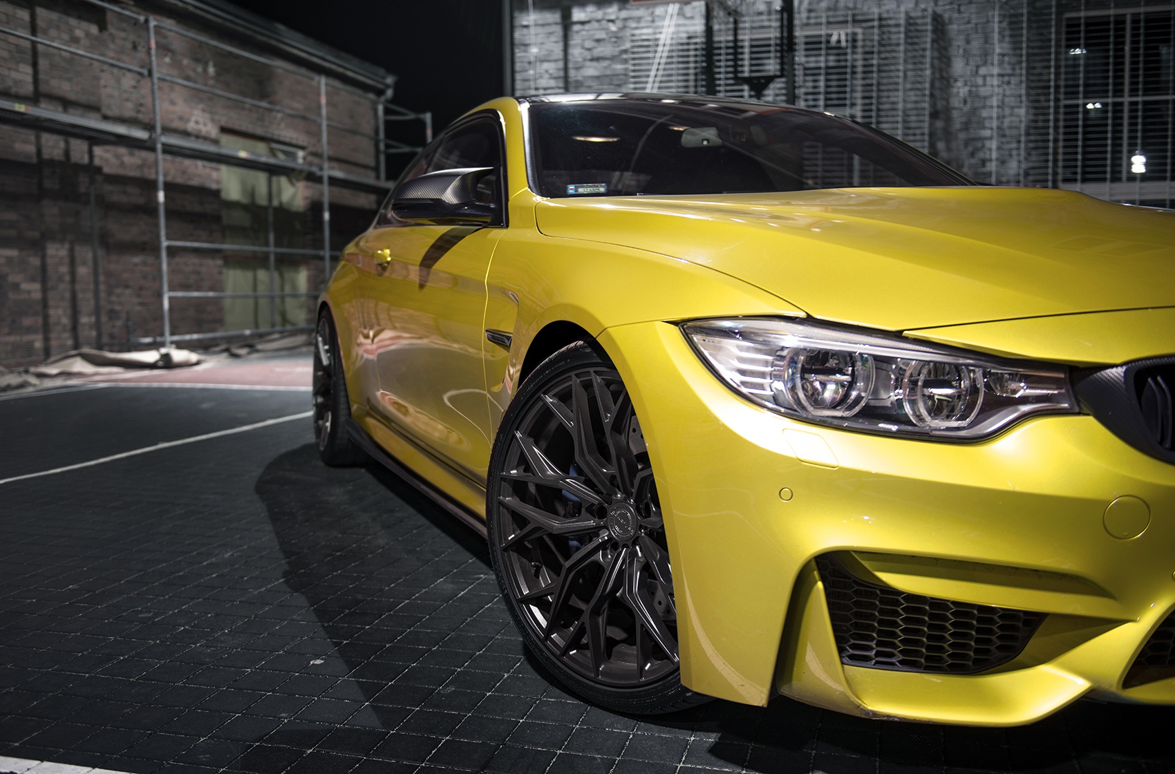 BMW 4 Series / M4