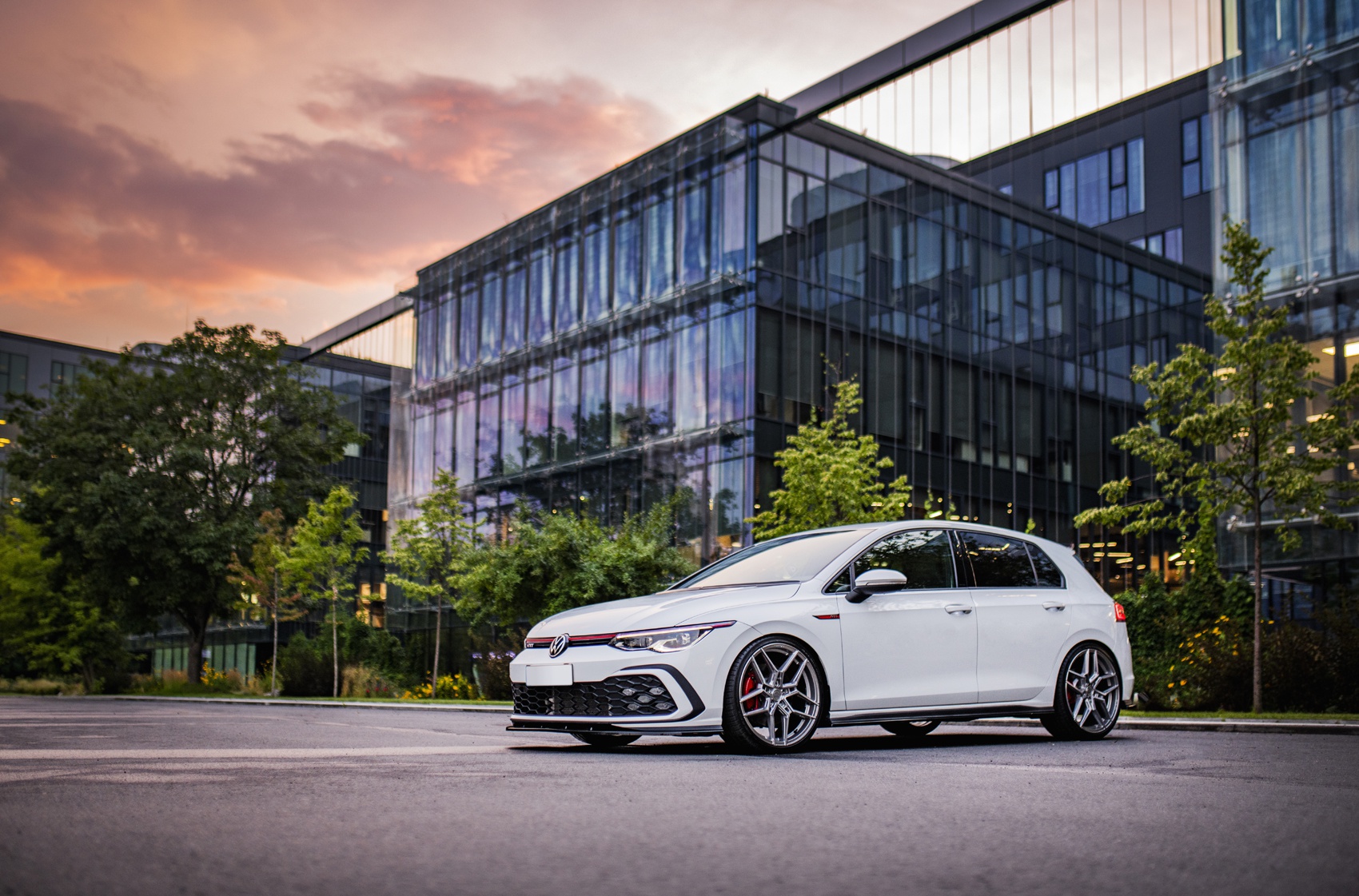 Volkswagen Golf / R / GTI