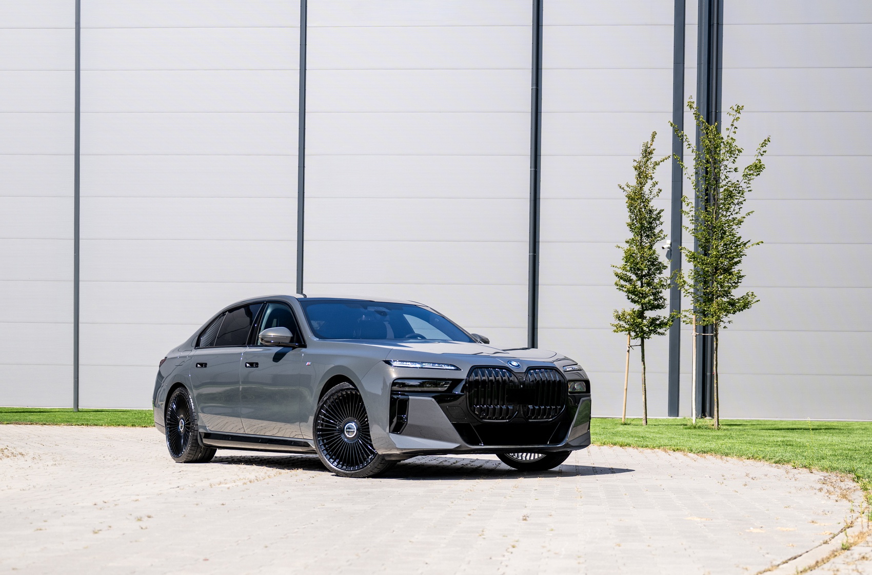 vesser-vsr9-bmw-i7-218-01