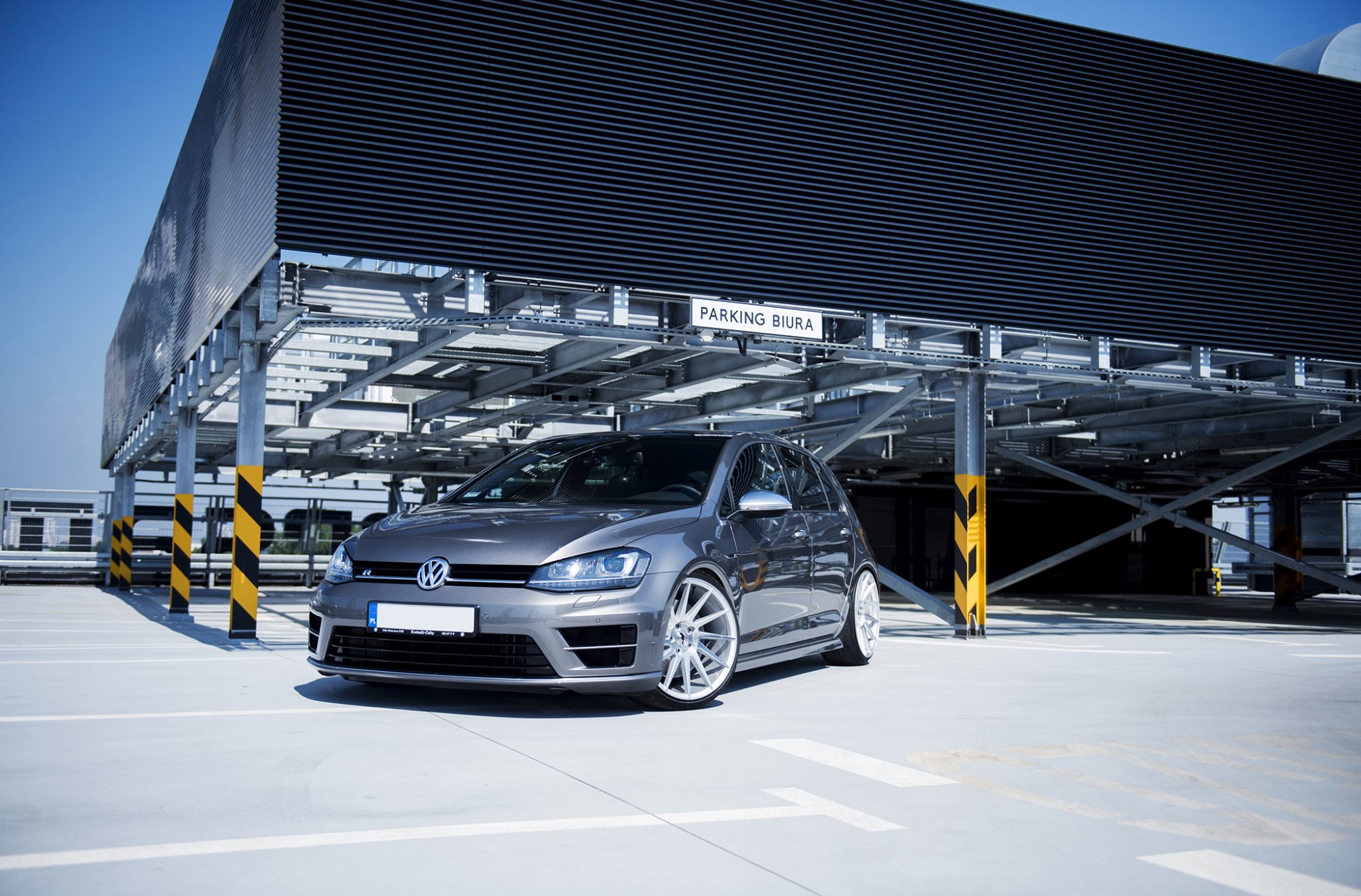 Volkswagen Golf / R / GTI