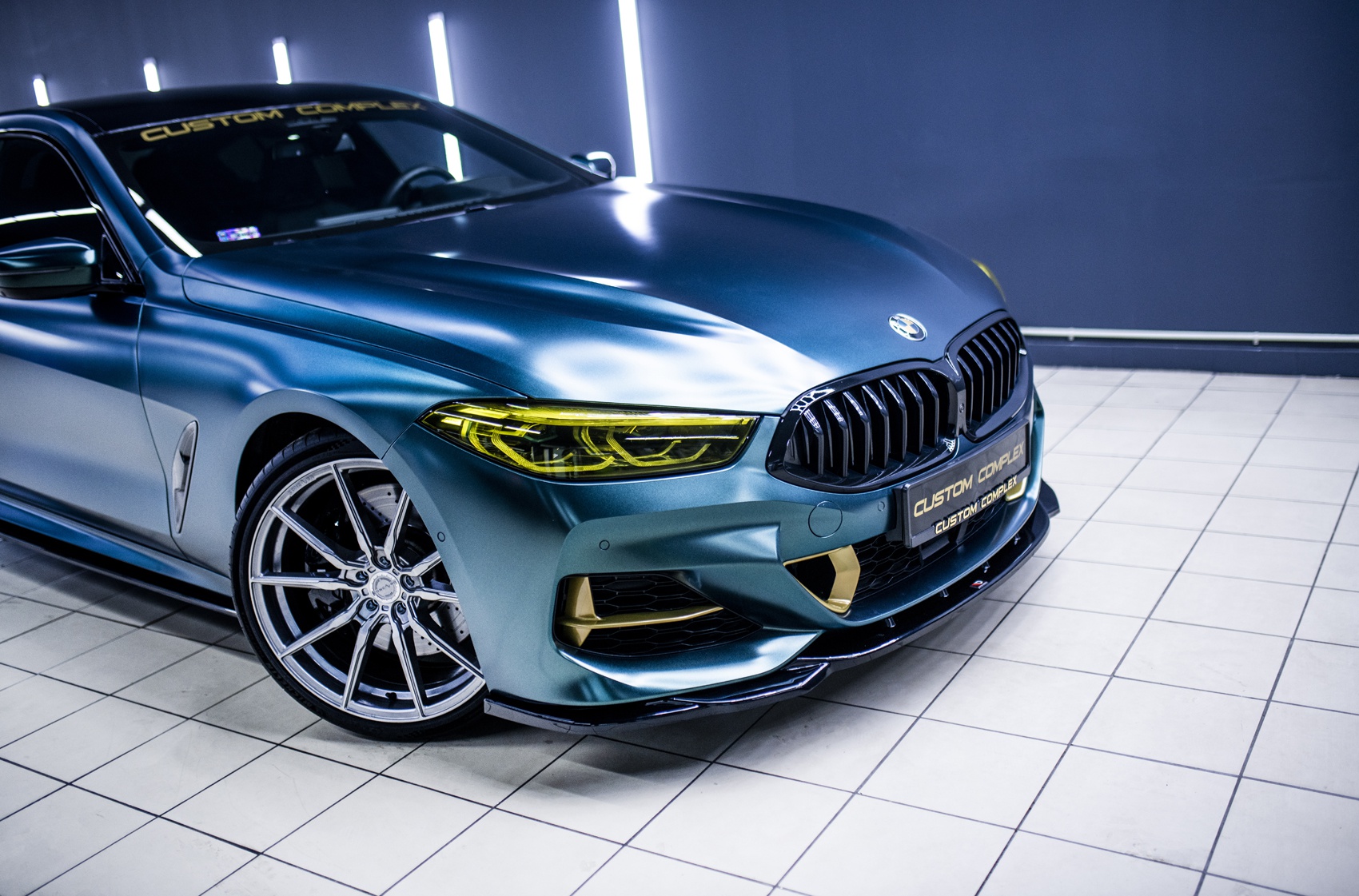 BMW 8 Series / M8