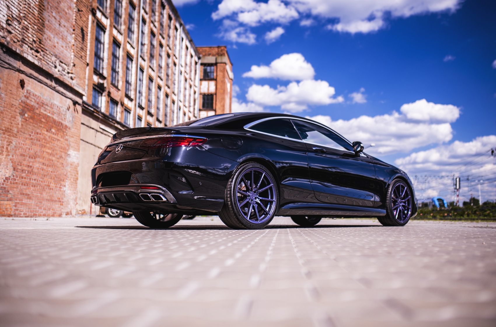 Mercedes-Benz S Class / S63