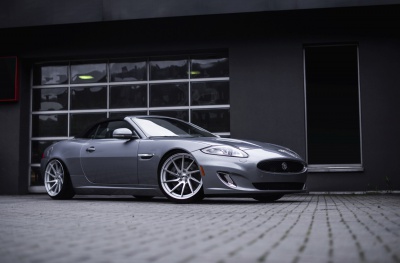 Jaguar XKR