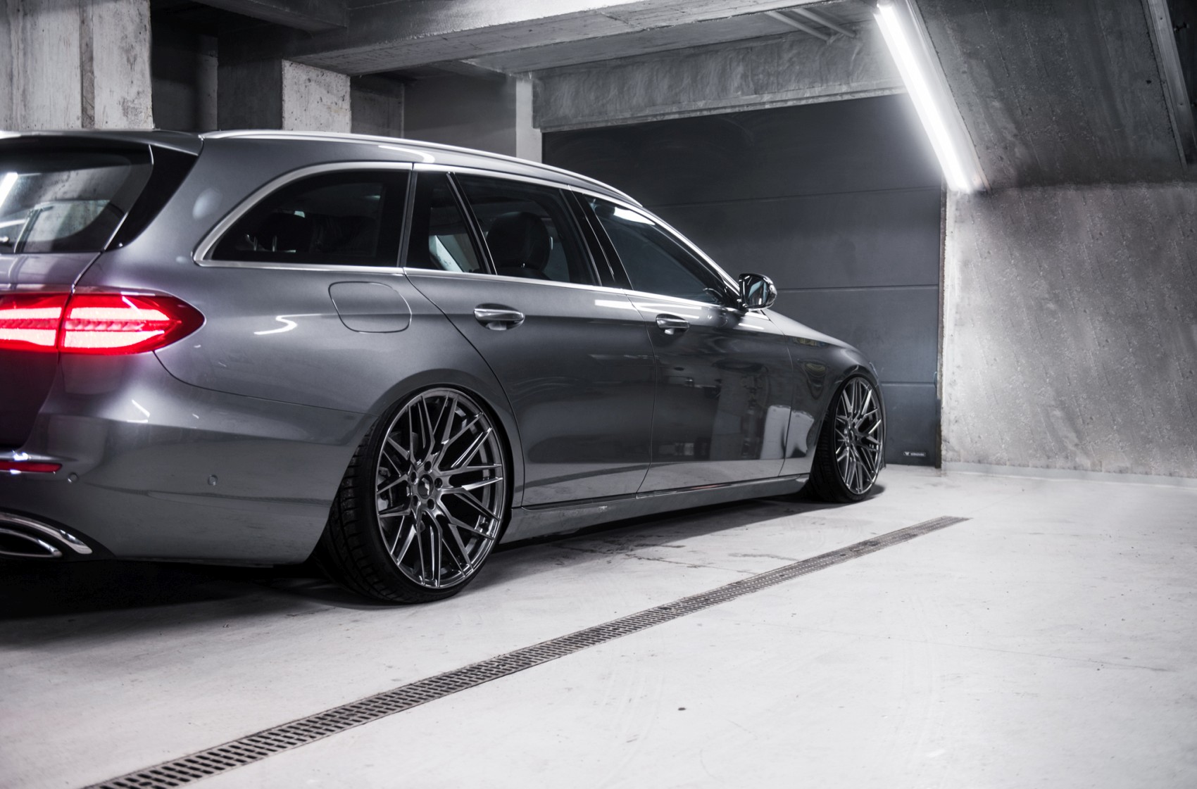 Mercedes-Benz E Class / E63