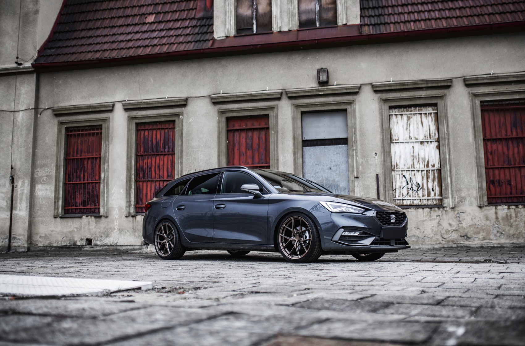 japan-racing-sl01-1142-01