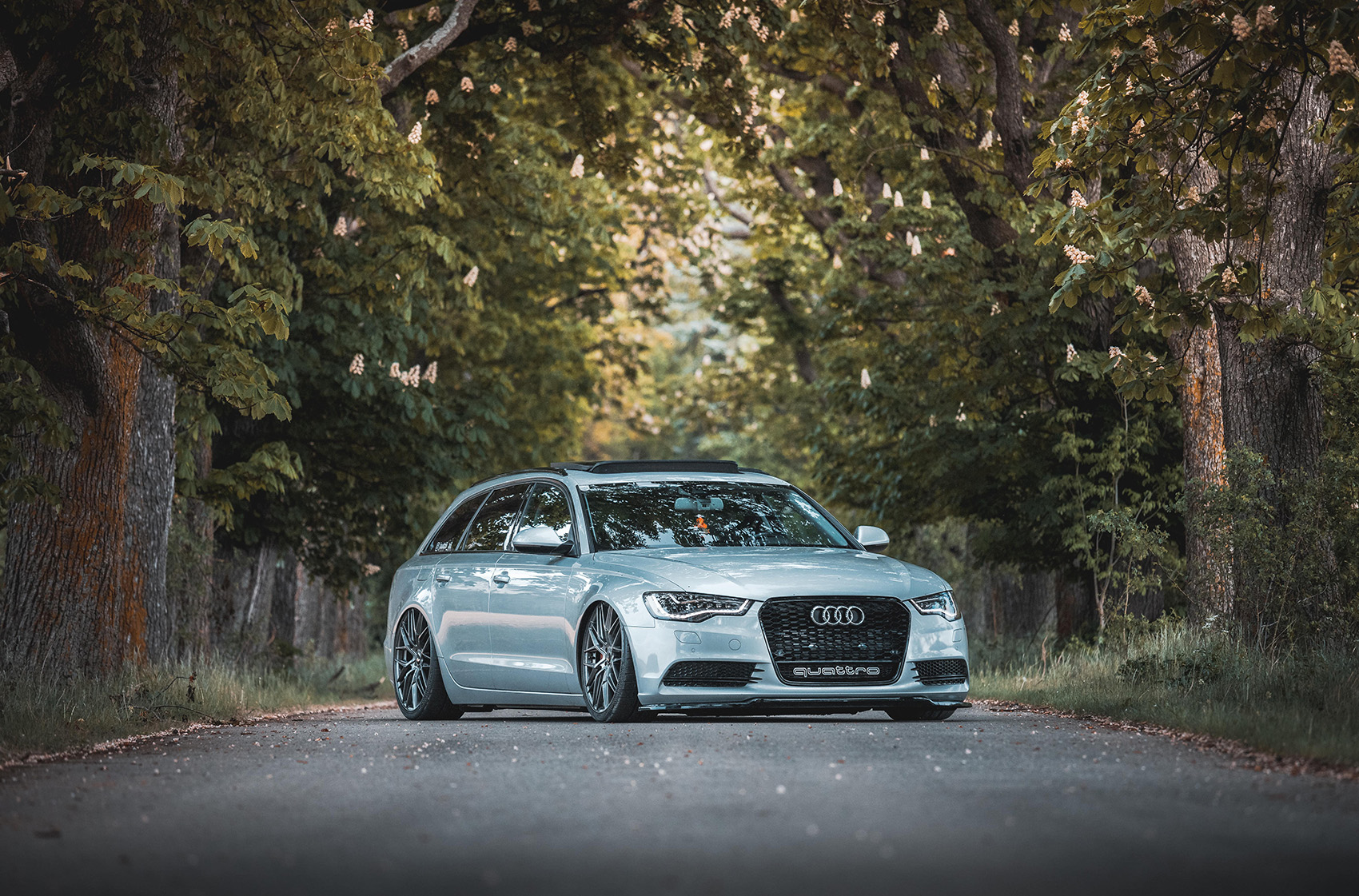 japan-racing-jr28-196-01