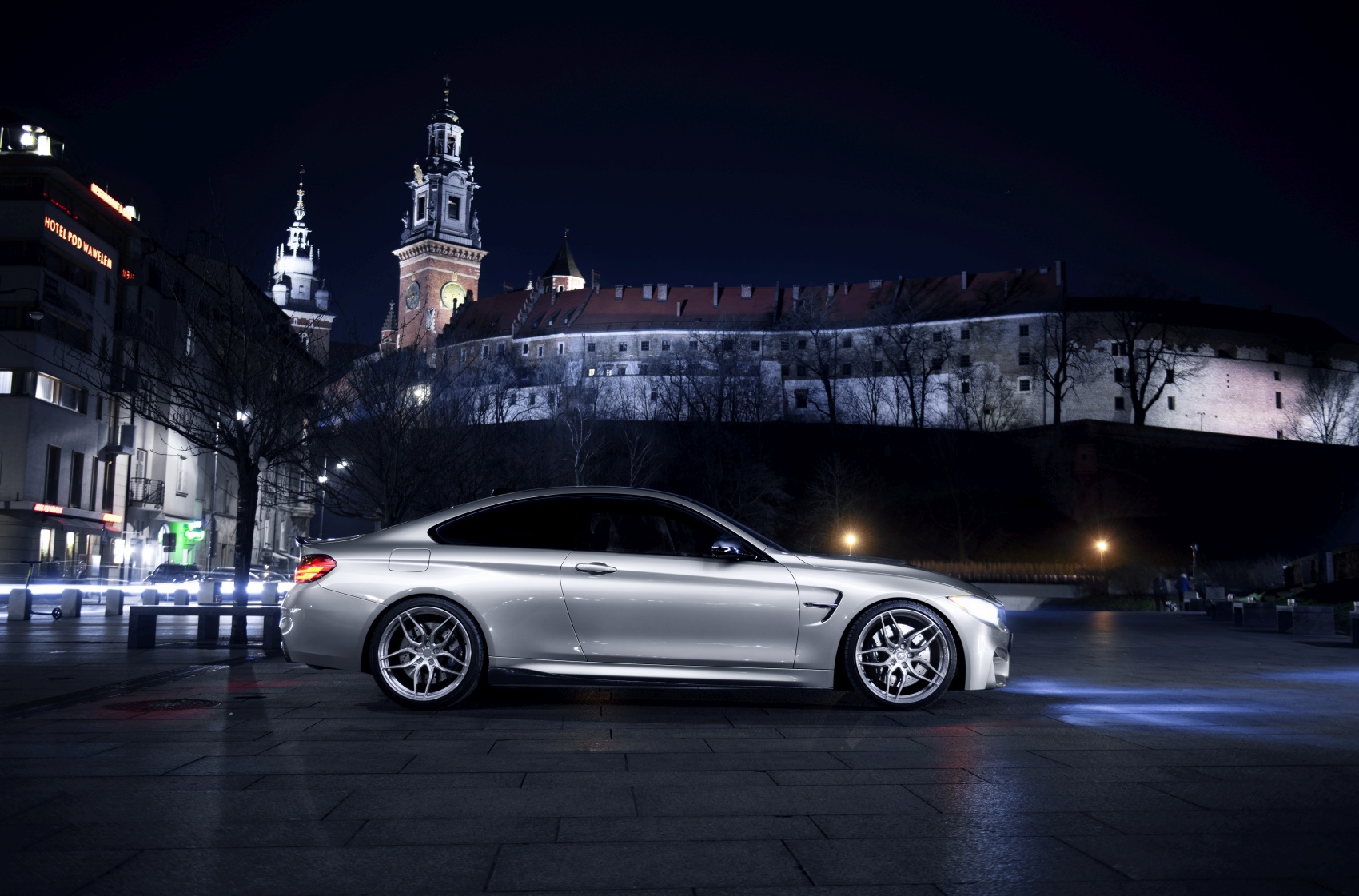 BMW 4 Series / M4