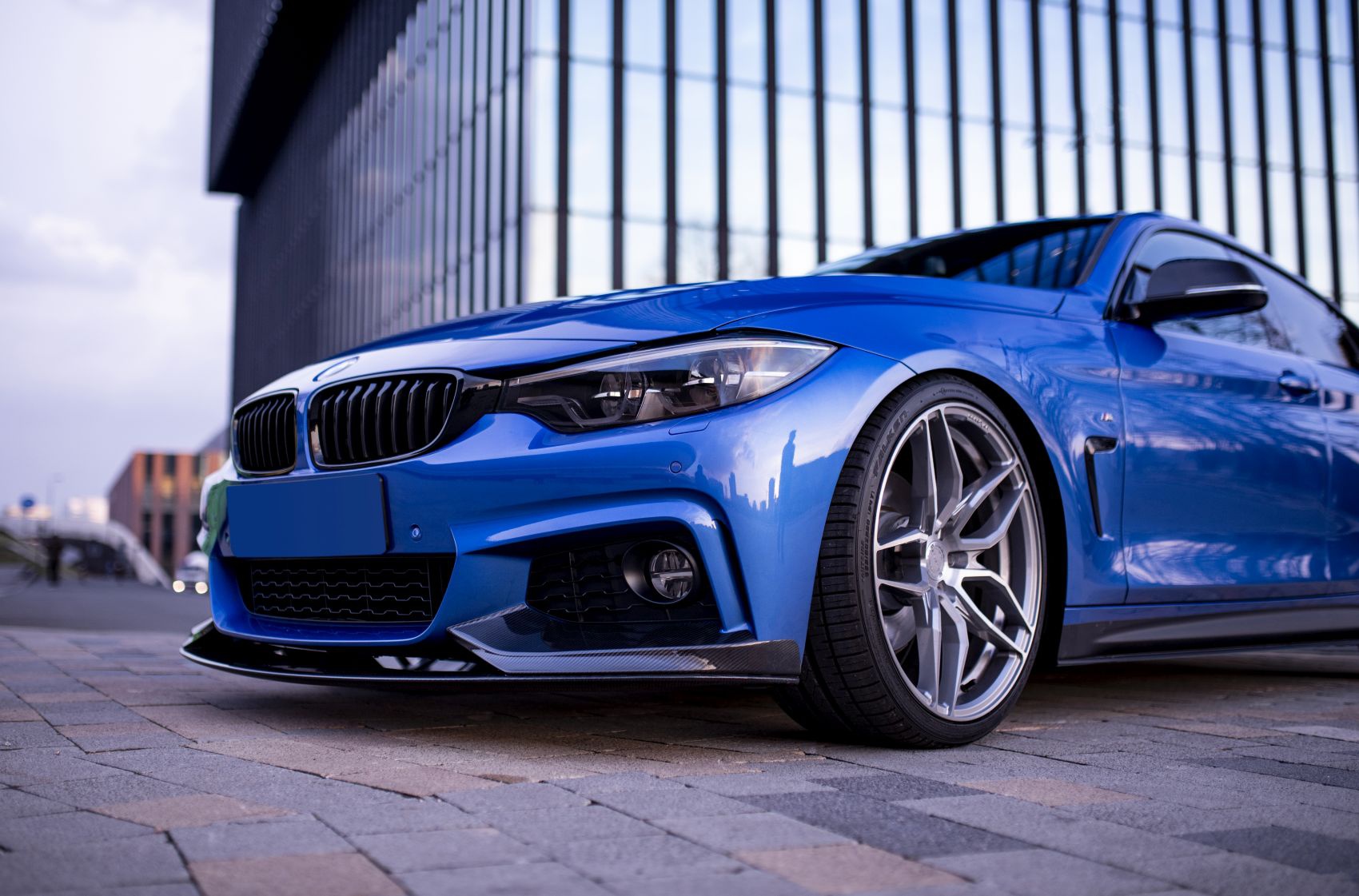 BMW 4 Series / M4