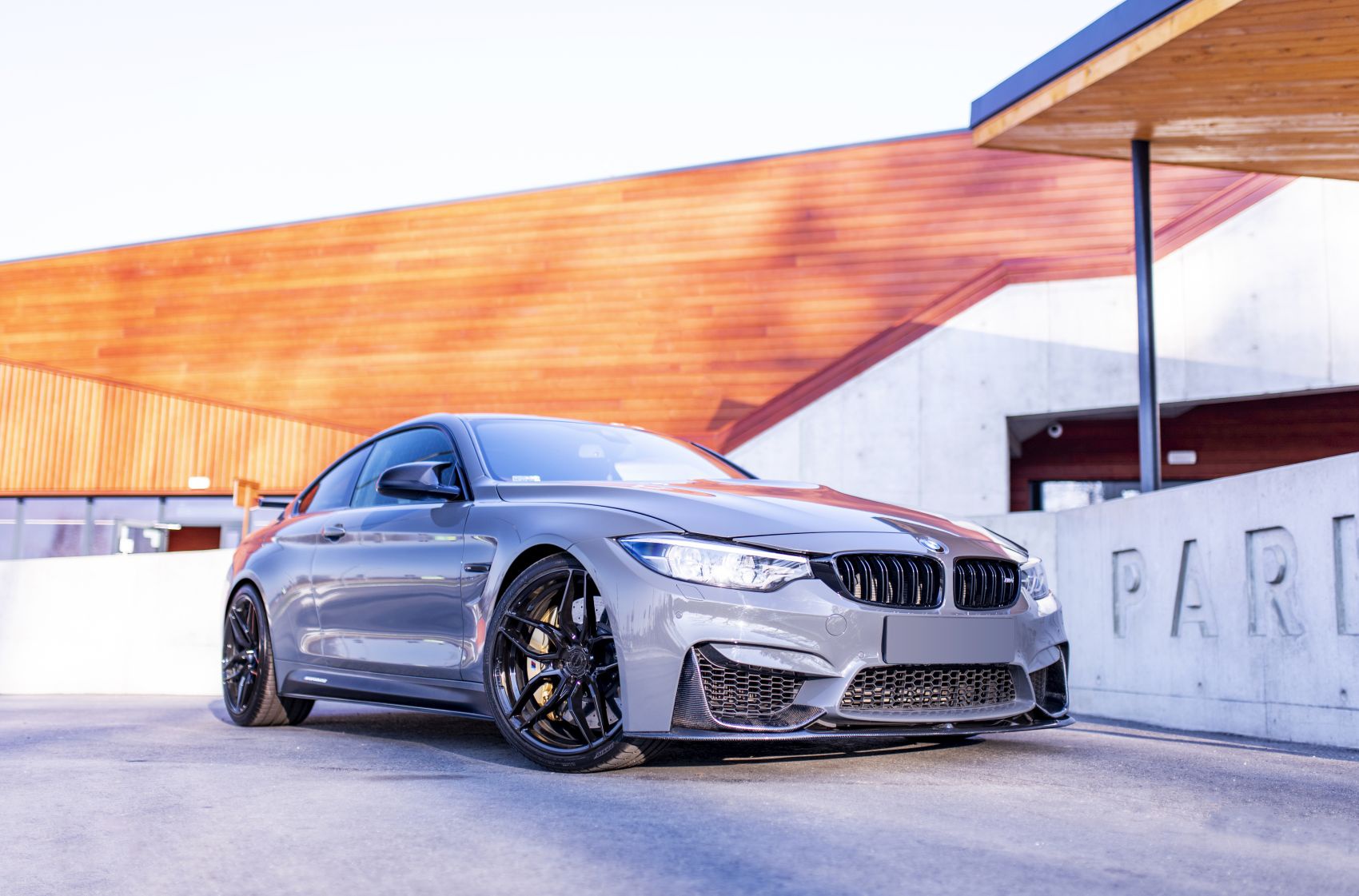 BMW 4 Series / M4