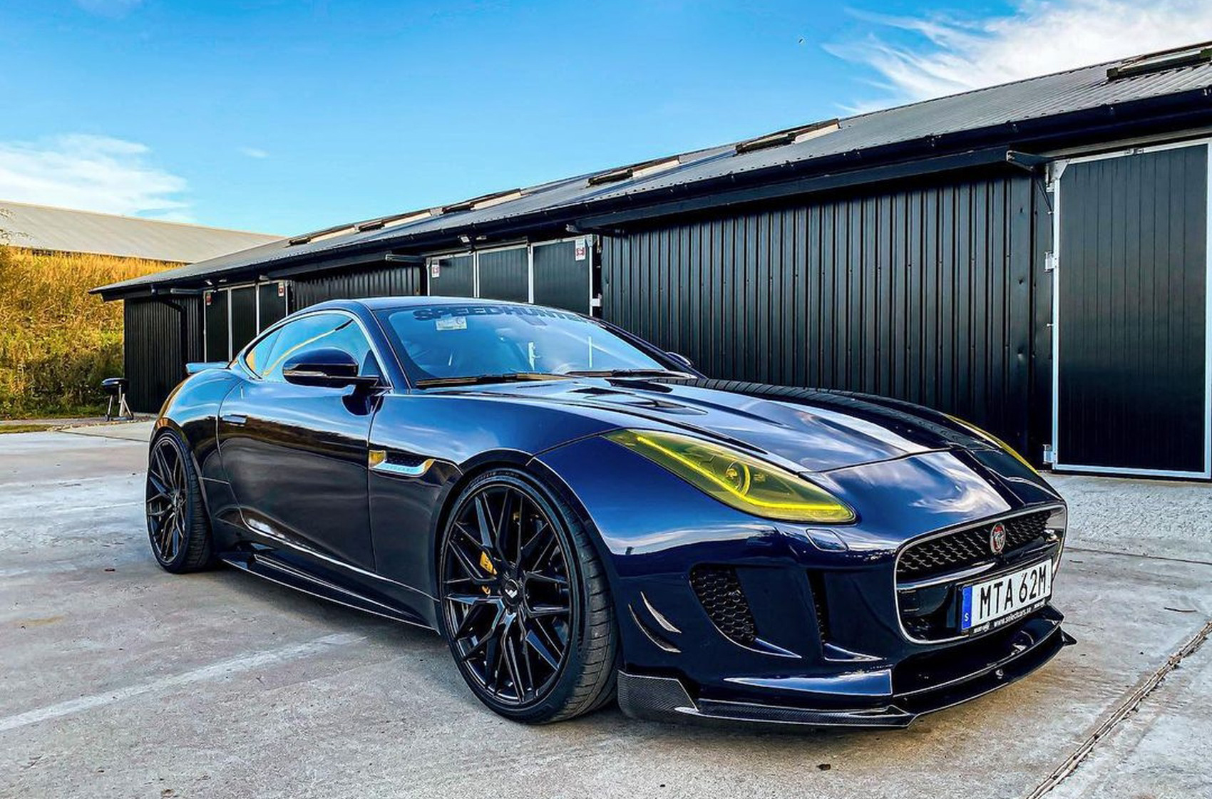 Jaguar F-Type R