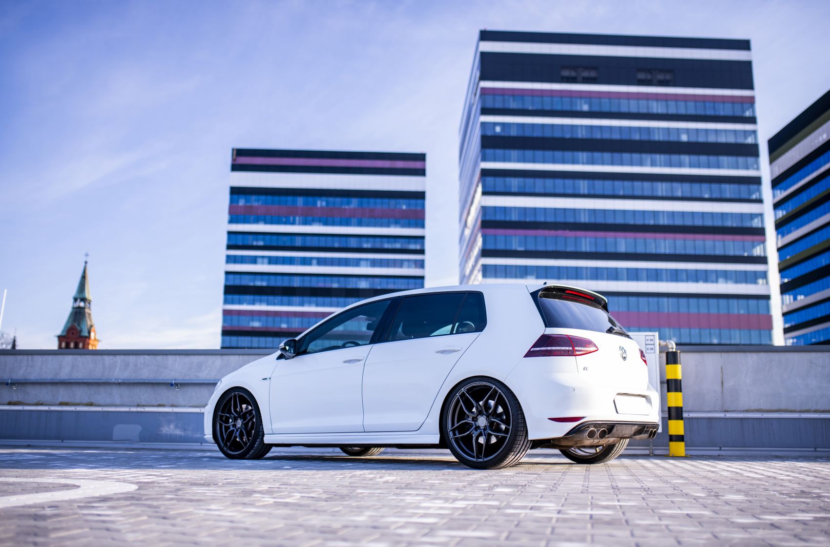Volkswagen Golf / R / GTI
