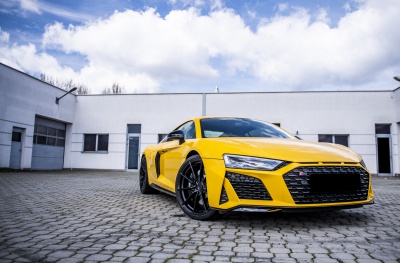 Audi R8