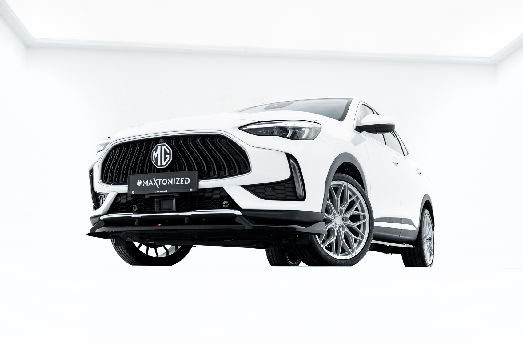 japan-racing-jr46-2513-01