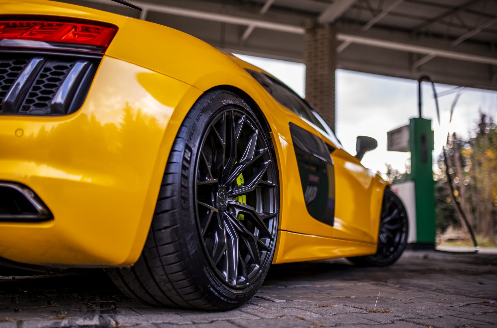 Audi R8