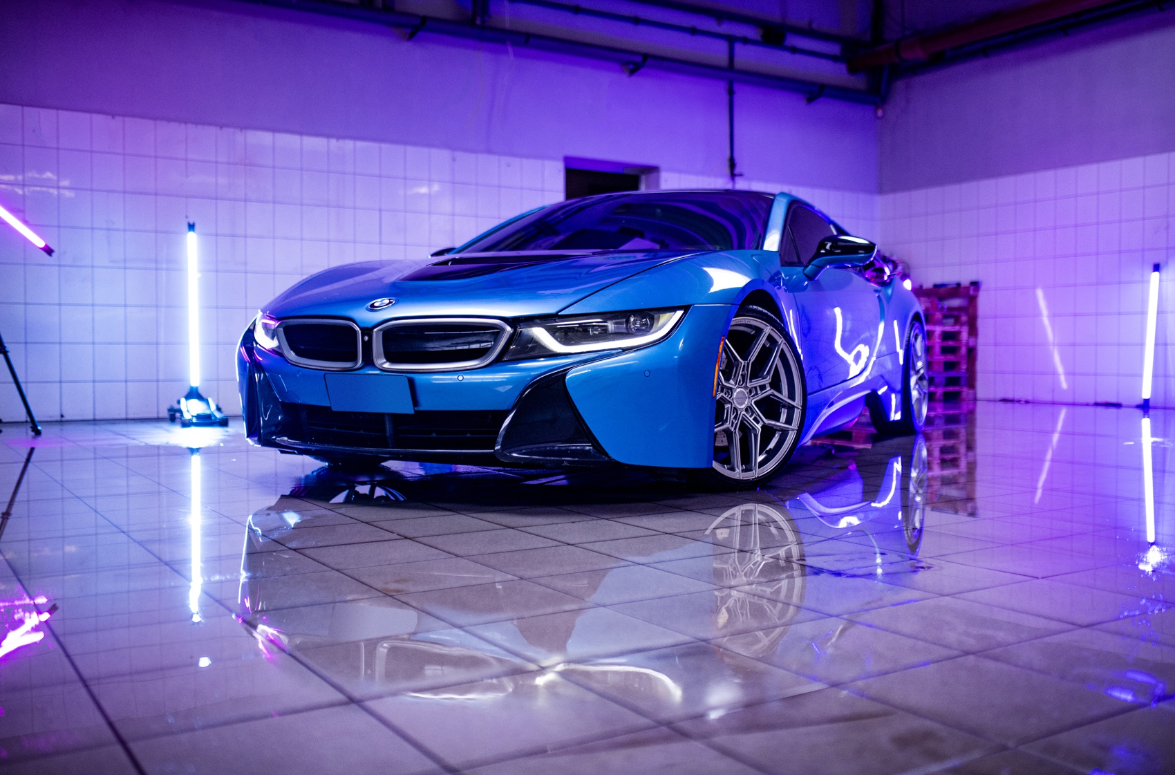BMW i8