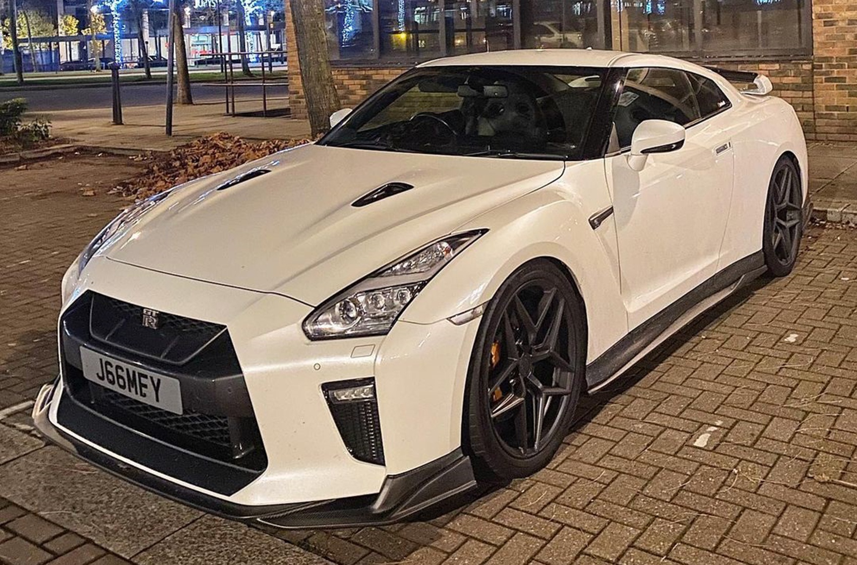 Nissan GTR