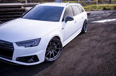 Audi A4 / S4 / RS4